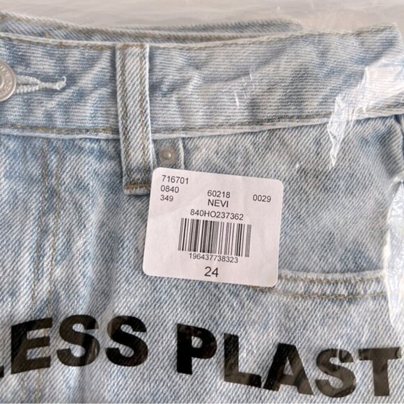 PacSun - Ladies, Low-Rise Denim Mini Skirt - Medium Indigo. Size: 24(US). (1603) - Picture 6 of 11